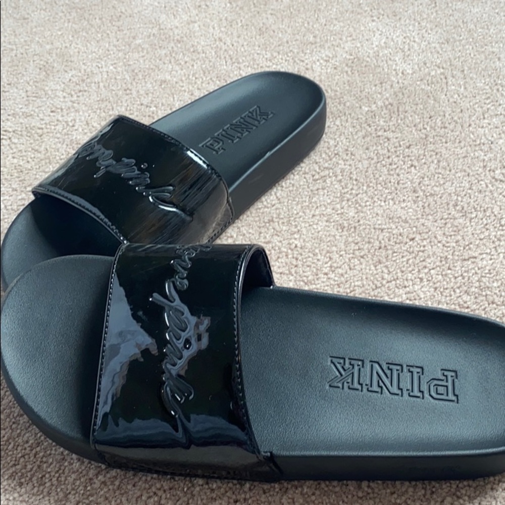 VS PINK brand black slides